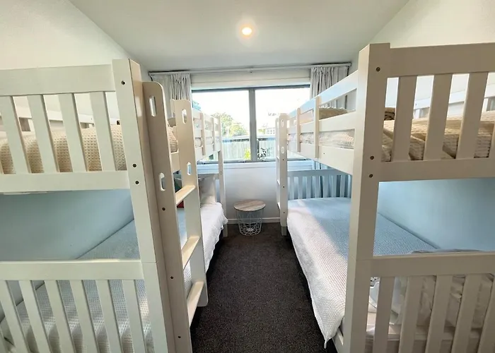 Jandals & Joy Lakefront Retreat Holiday home Rotorua