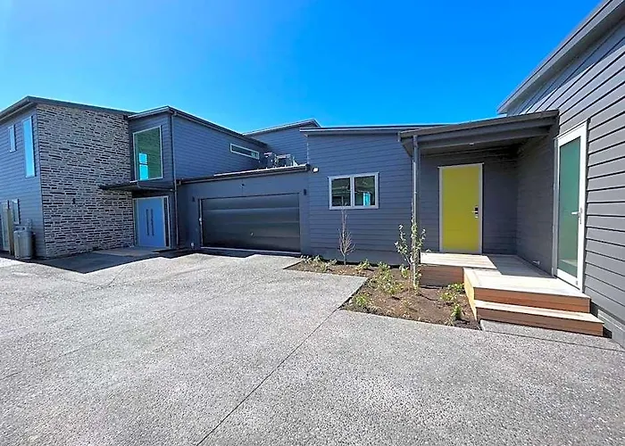 Holiday home Jandals & Joy Lakefront Retreat Rotorua